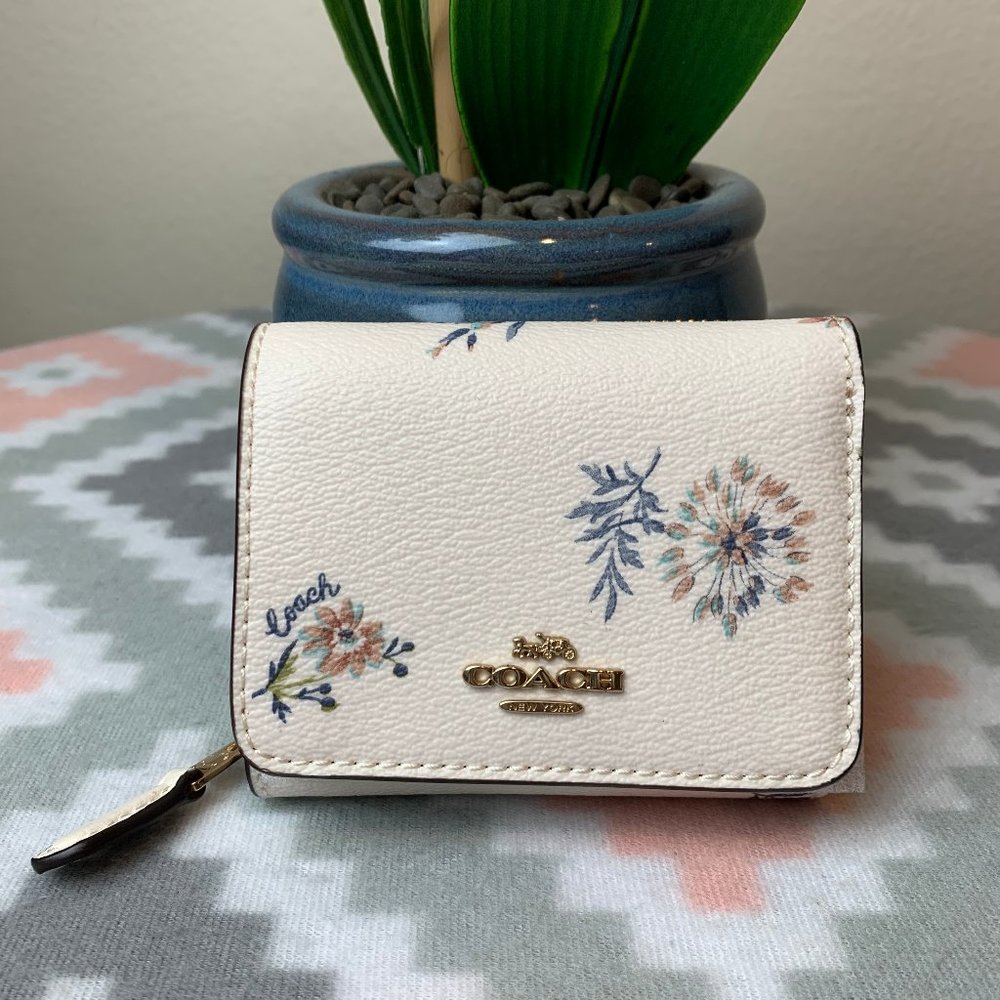 Coach Small Trifold Wallet w/ MultiColor Dandelion